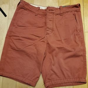 NWT Hollister So Cal Classic Fit At The Knee Mens Size 30